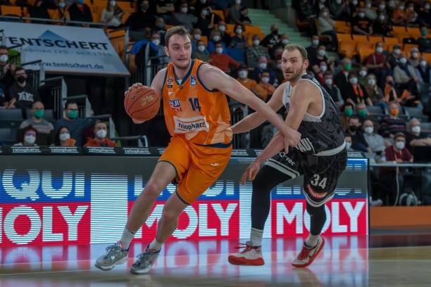 个人英雄主 个人英雄主