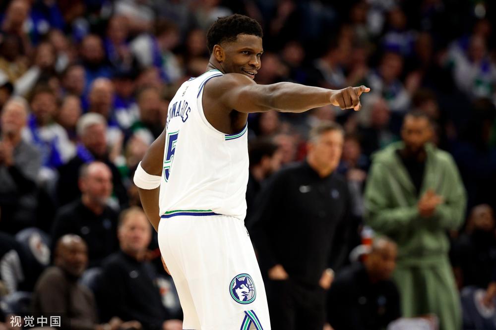 场边意外 场边意外